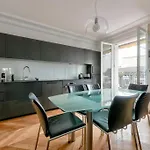Elegant Appartement Avec Balcon Au Coeur Du Marais