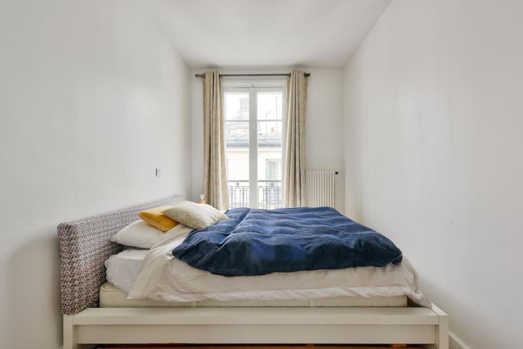 Elegant Avec Balcon Au Coeur Du Marais *
