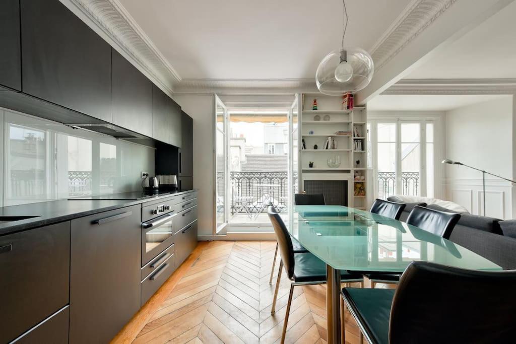 Appartement Elegant Avec Balcon Au Coeur Du Marais *